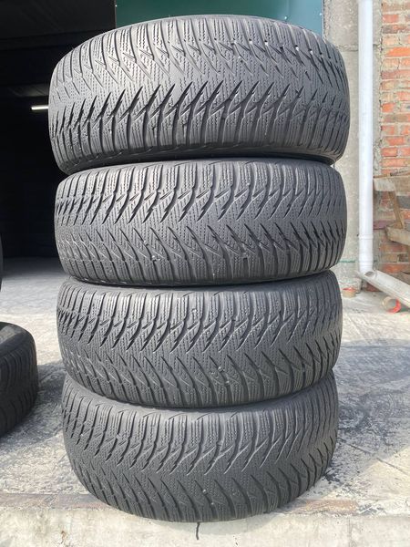 205/55R16 Goodyear UltraGrip 8 0606 фото