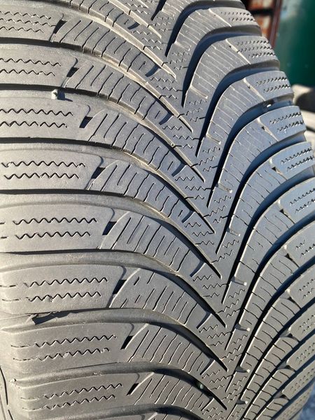 225/45R17 Hankook Winter I`Cept RS2 d0413 фото