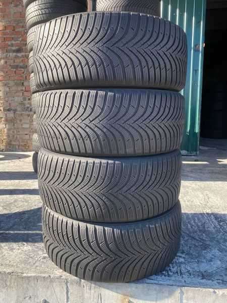 225/45R17 Hankook Winter I`Cept RS2 d0413 фото