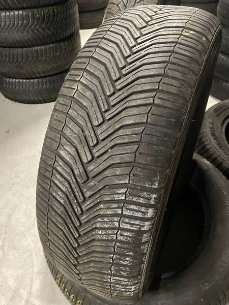 215/65R17 Michelin CrossClimate 0330 фото