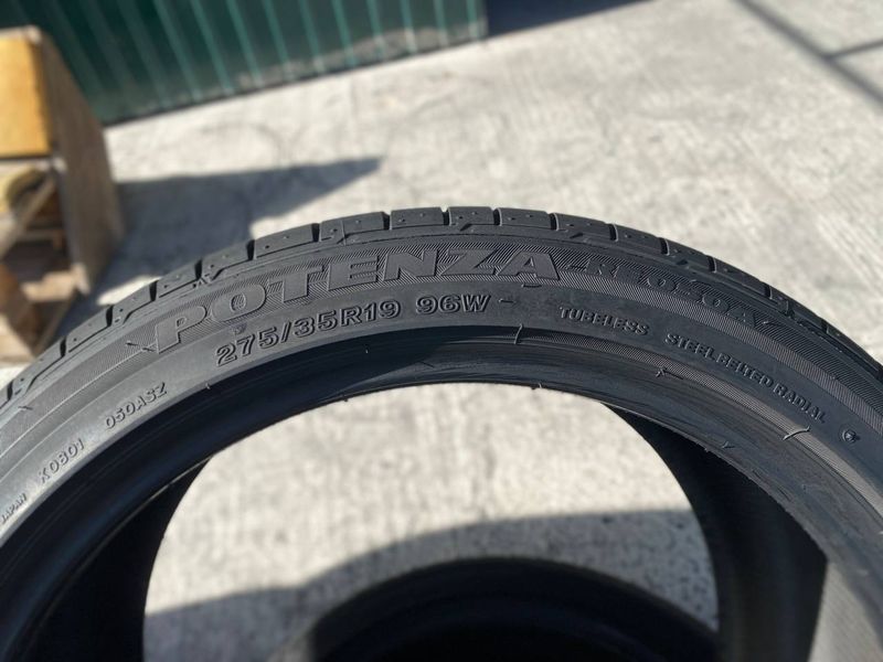 275/35R19 Bridgestone Potenza RE 050A 0912 фото