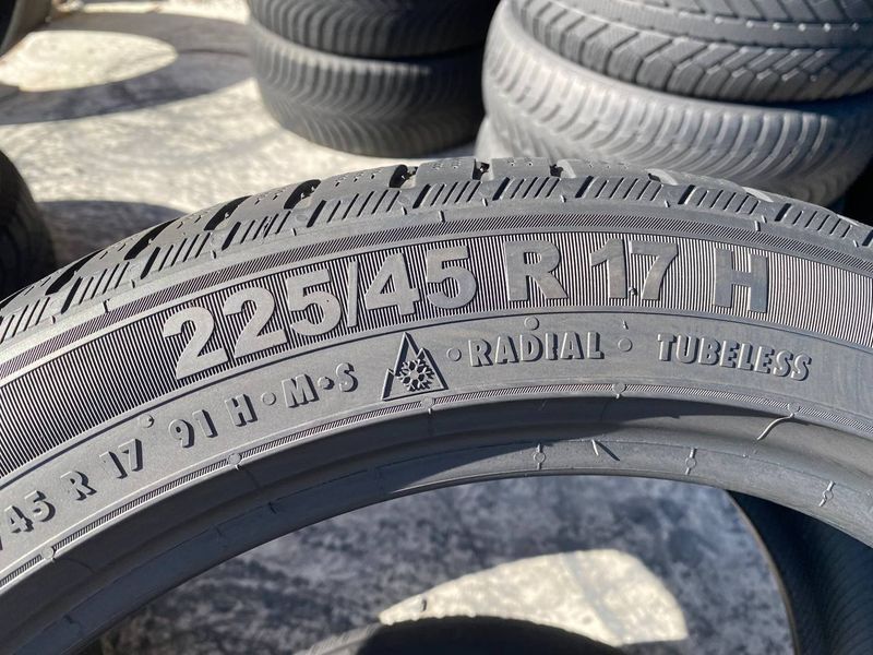 225/45R17 Semperit Speed-Grip 3 0763 фото