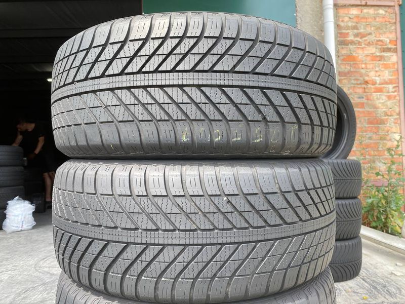 225/50R17 Goodyear Vector 4Seasons 0335 фото