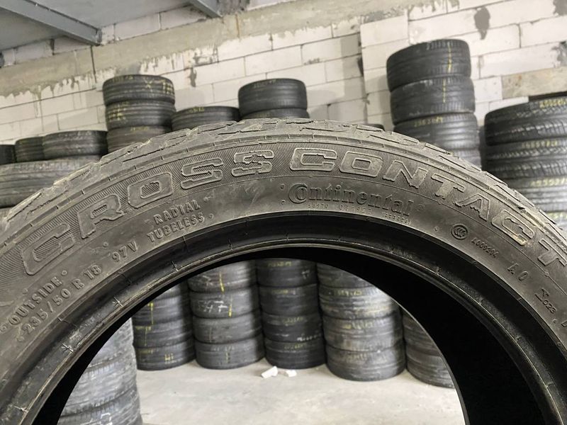 235/50R18 Continental Cross Contact 0820 фото