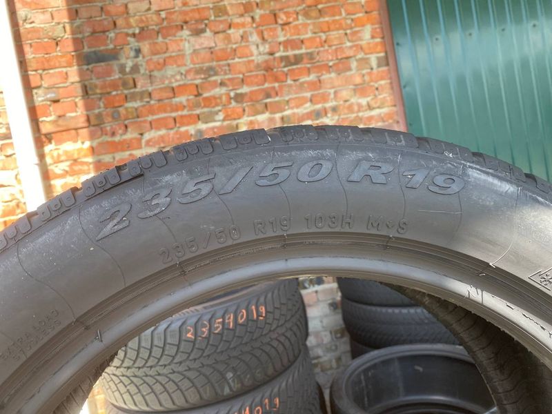 235/50R19 Pirelli Sottozero Winter 210 d0203olx фото