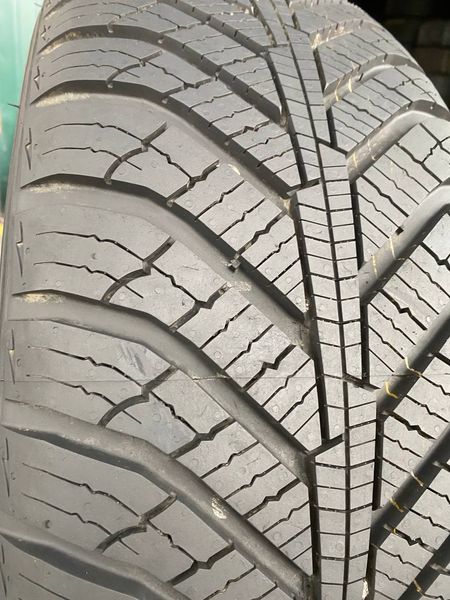 255/60R18 Kumho Solus4S HA31 01440 фото