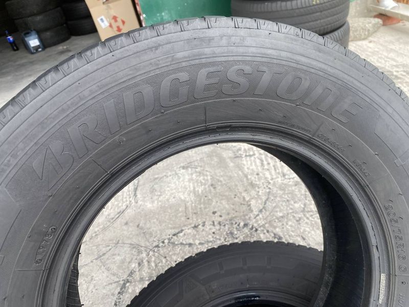 205/75R16C Bridgestone Blizzak W810 01258 фото