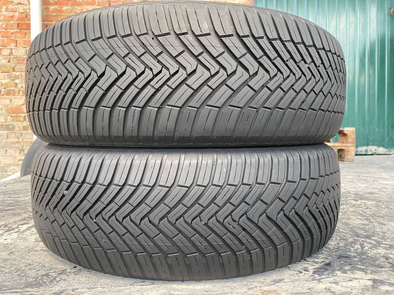 215/65R17 Continental AllSeasonContact 01533 фото