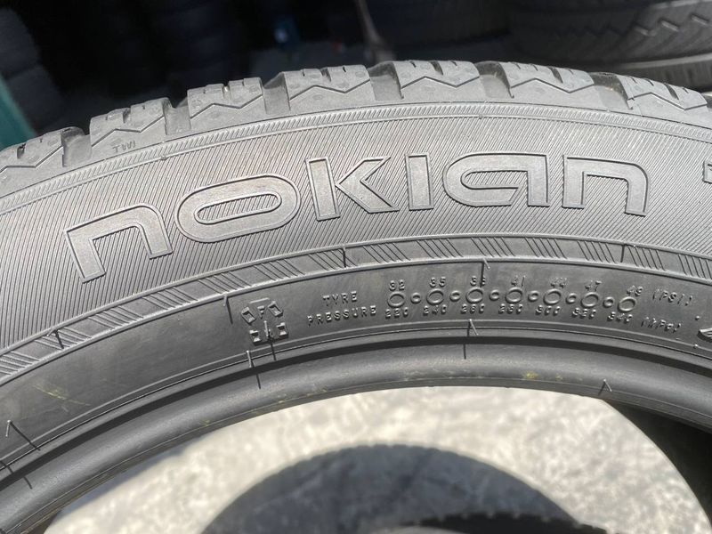 235/50R19 Nokian WR SUV 4 d0204olx фото