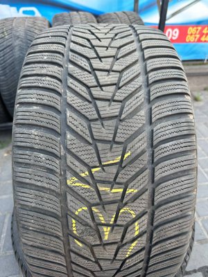 275/35R19 Hankook Winter I`Cept evo3 01656olx фото