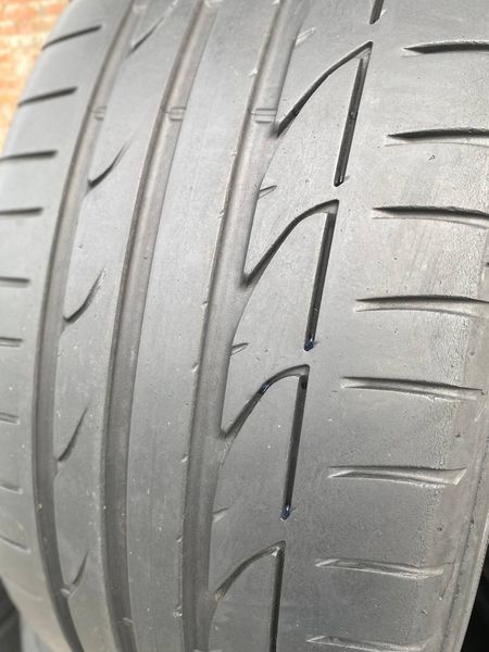 235/40R19 Bridgestone Potenza S001 0923olx фото