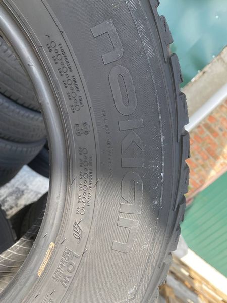 225/65R16C Nokian WRC3 01259olx фото