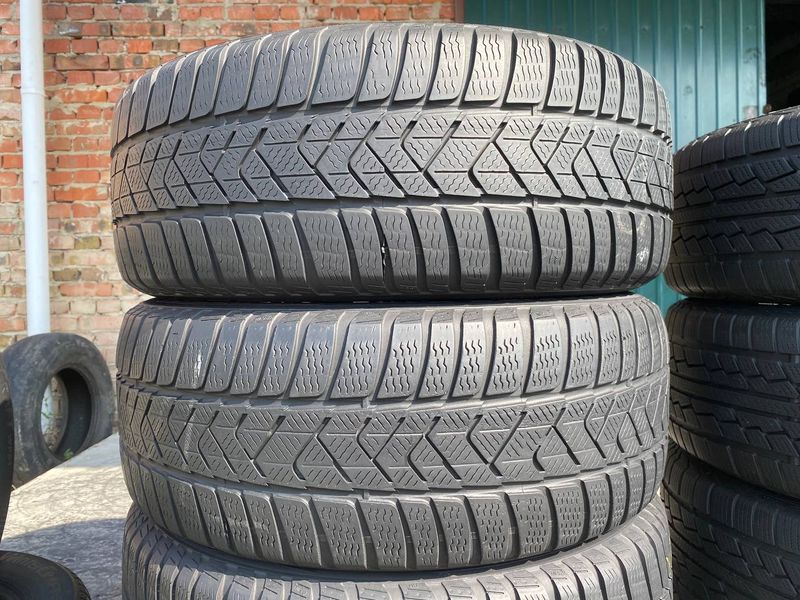 205/55R16 Pirelli Sottozero 3 0142 фото