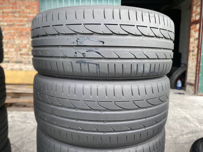 235/40R19 Bridgestone Potenza S001 0923olx фото