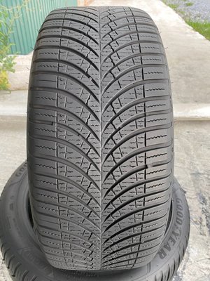 215/45R17 Goodyear Vector 4Seasons Gen-3 01442olx фото