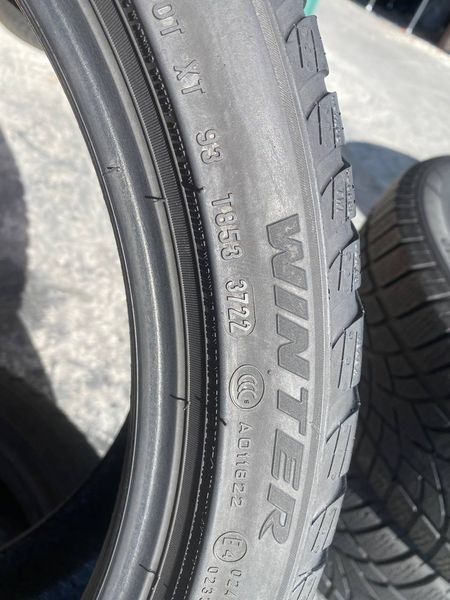 245/40R19 Pirelli Sottozero 3 01817 фото