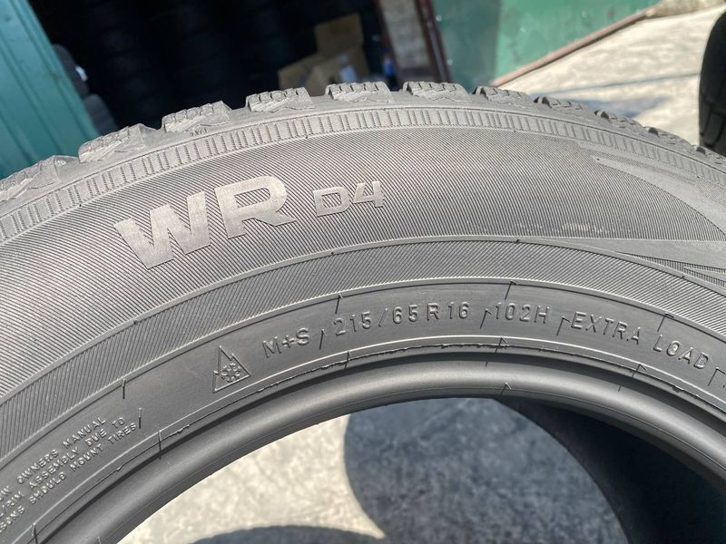 215/65R16 Nokian WR D4 01583 фото