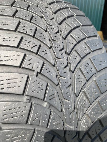 235/40R19 Kumho WinterCraft WP71 0926olx фото