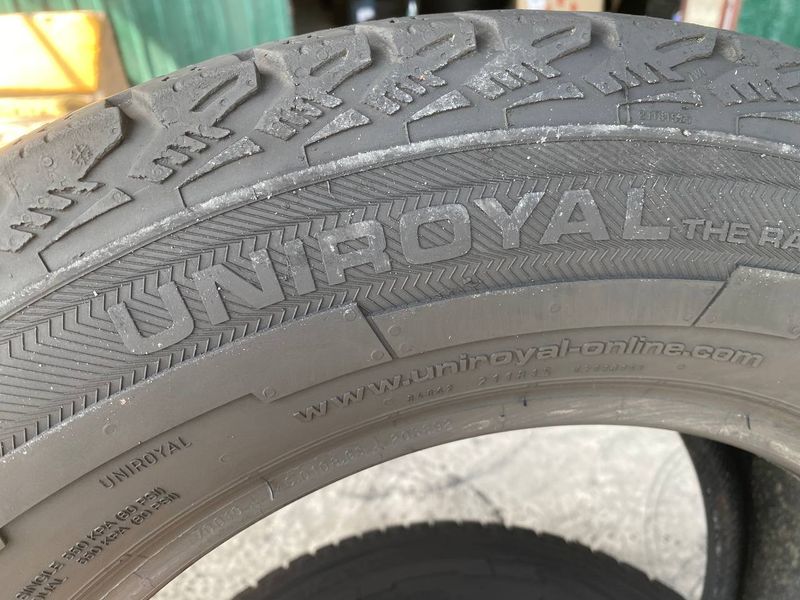 215/65R16C Uniroyal Snow Max 2 01262 фото