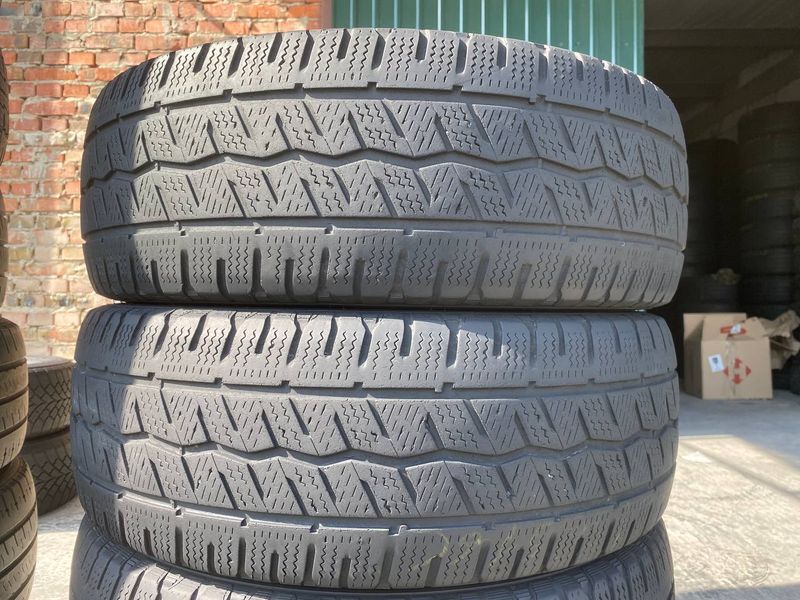 215/65R16C Hankook Winter I`Cept 0873 фото