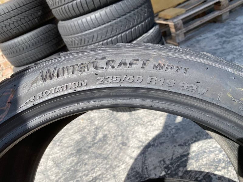 235/40R19 Kumho WinterCraft WP71 0926olx фото