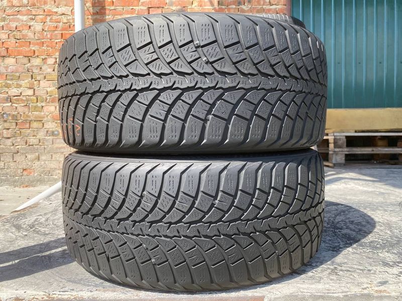 235/40R19 Kumho WinterCraft WP71 0926olx фото