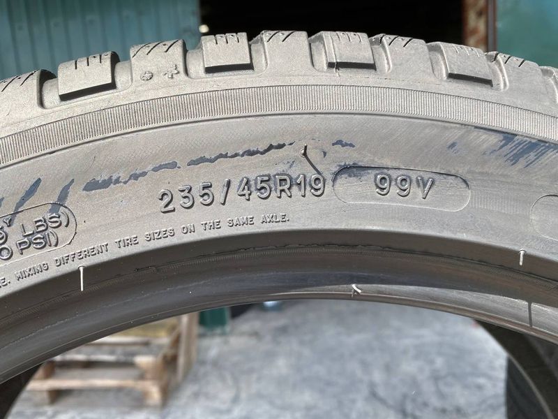 235/45R19 Michelin Pilot Alpin PA4 d0206 фото