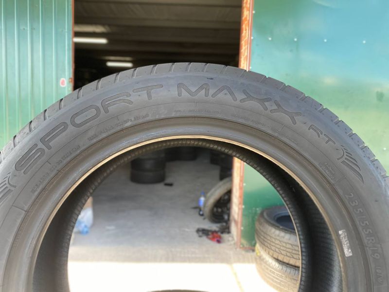 235/55R19 Dunlop Sport Maxx RT d0172olx фото