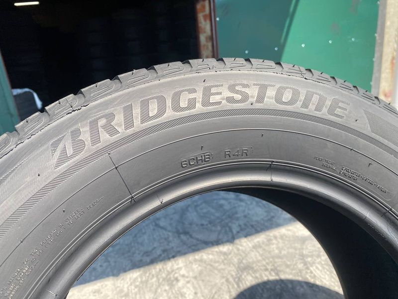 215/65R16 Bridgestone Blizzak LM-80 evo 01584 фото