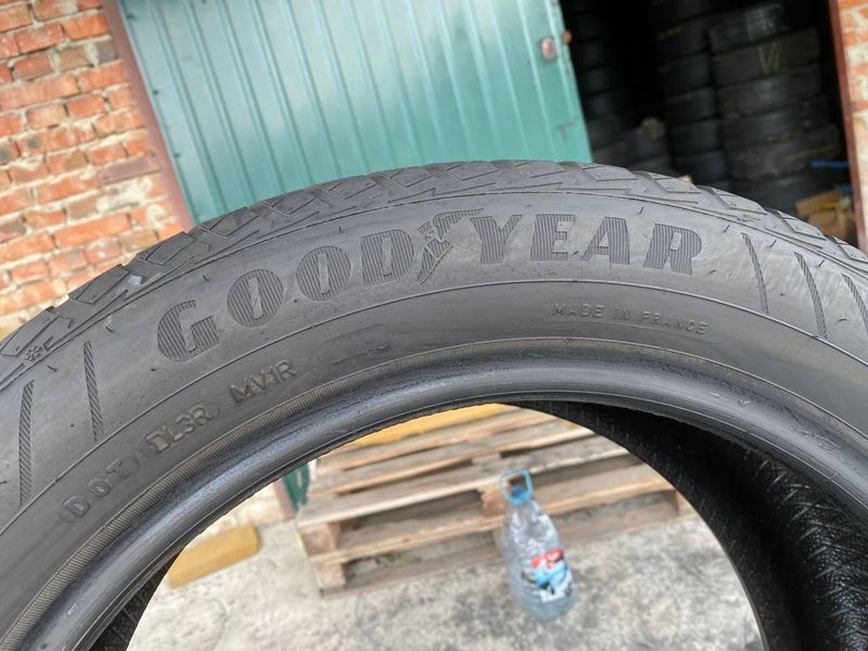 215/55R17 Goodyear Vector 4Seasons Gen-2 01444olx фото