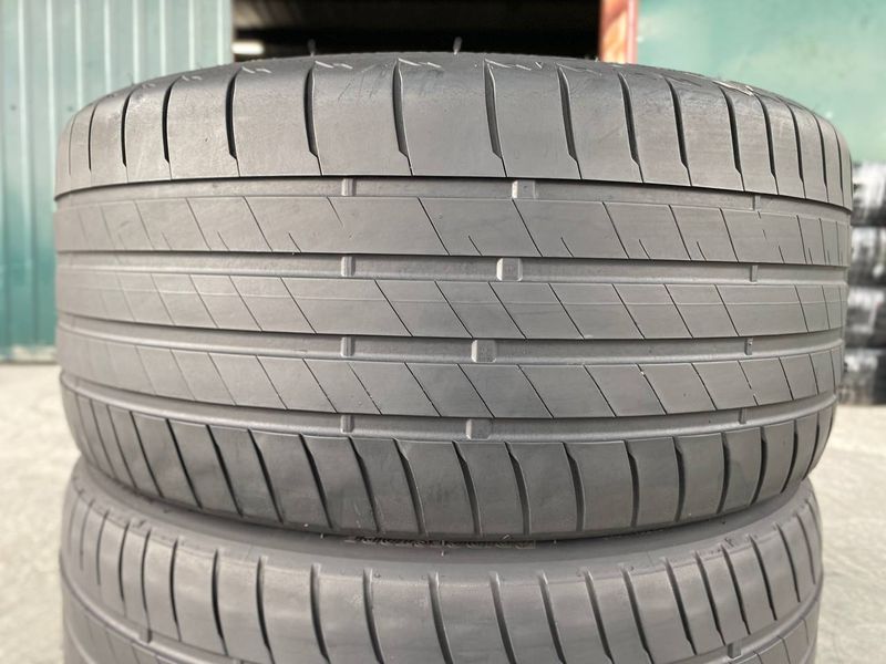 235/40R19 Bridgestone Potenza S005 0927olx фото