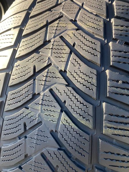 235/55R17 Dunlop Winter Sport 5 SUV 01540 фото