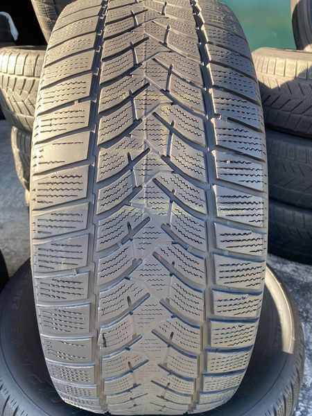 235/55R17 Dunlop Winter Sport 5 SUV 01540 фото