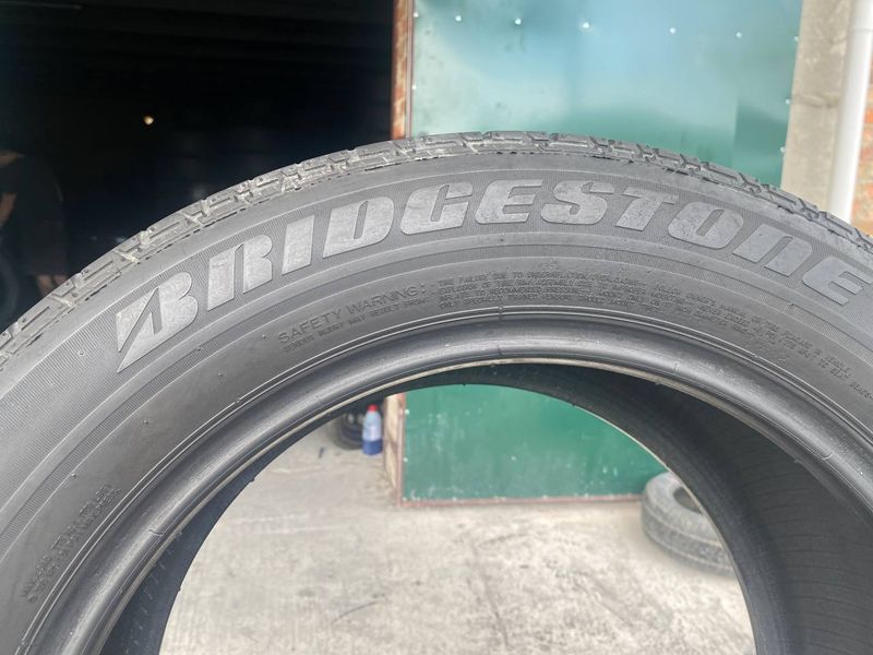 235/55R17 Bridgestone Turanza EL42 01080olx фото