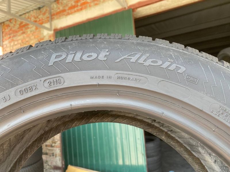 235/55R18 Michelin Pilot Alpin PA4 d0320olx фото