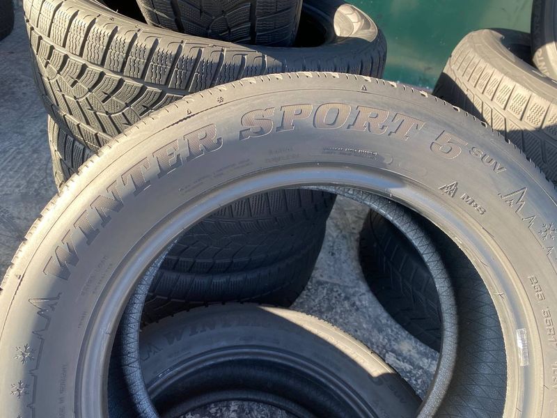 235/55R17 Dunlop Winter Sport 5 SUV 01540 фото