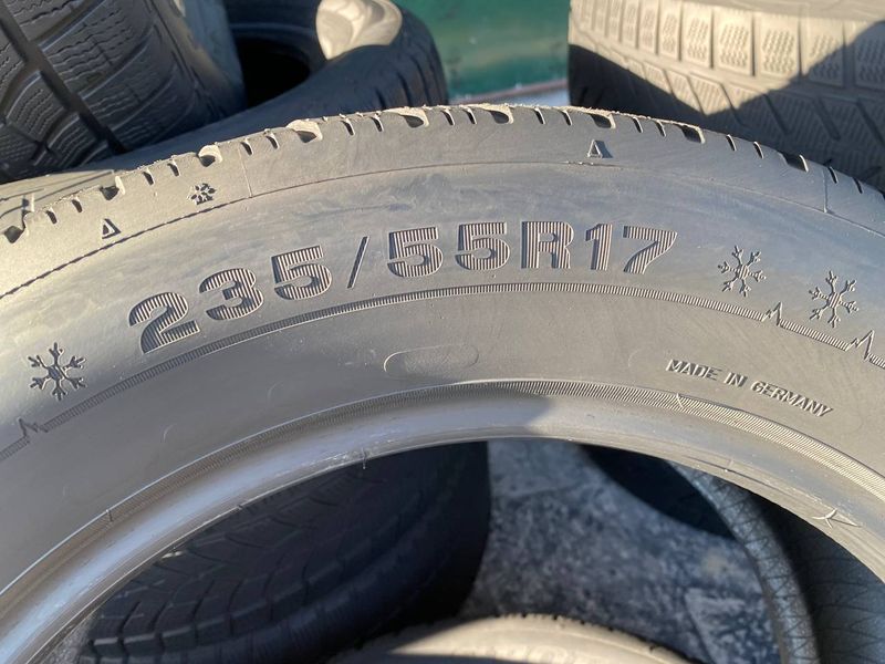 235/55R17 Dunlop Winter Sport 5 SUV 01540 фото