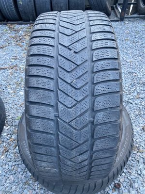 245/40R18 Pirelli Sottozero 3 01667olx фото