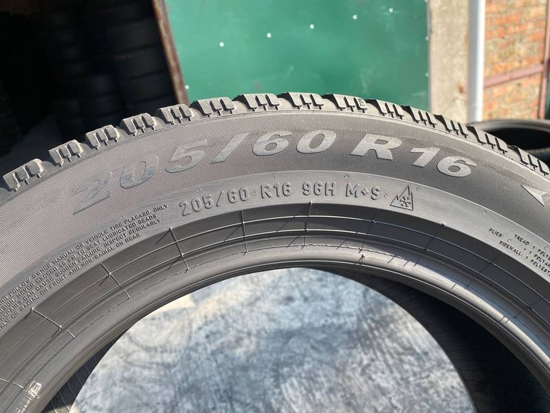 205/60R16 Pirelli Winter Cinturato 2 0674 фото