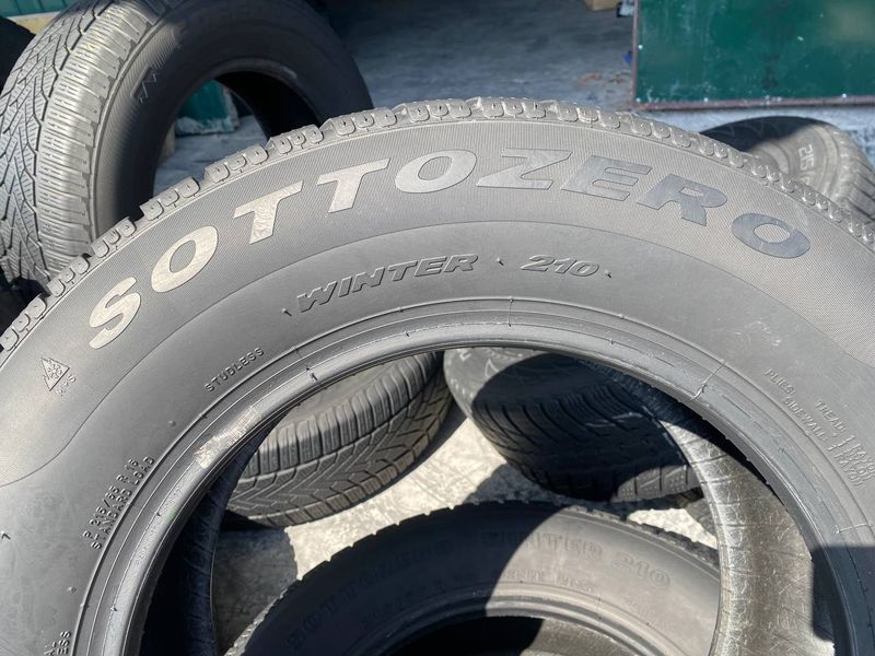 215/65R16 Pirelli Sottozero Winter 210 01588 фото