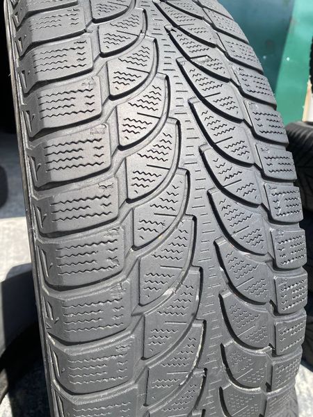 215/70R16 Bridgestone Blizzak LM-80 evo 0189 фото