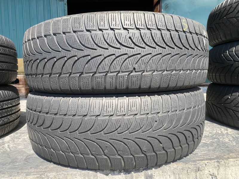 215/70R16 Bridgestone Blizzak LM-80 evo 0189 фото