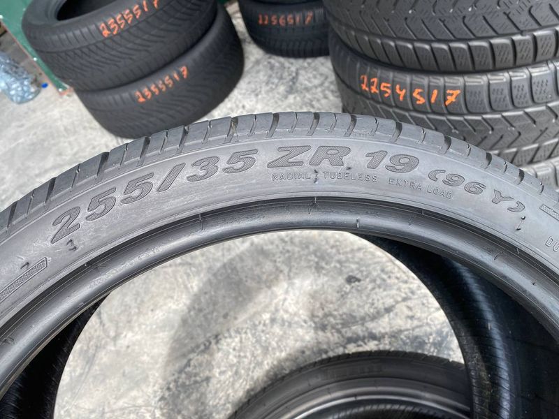 255/35R19 Pirelli Rosso 01524 фото