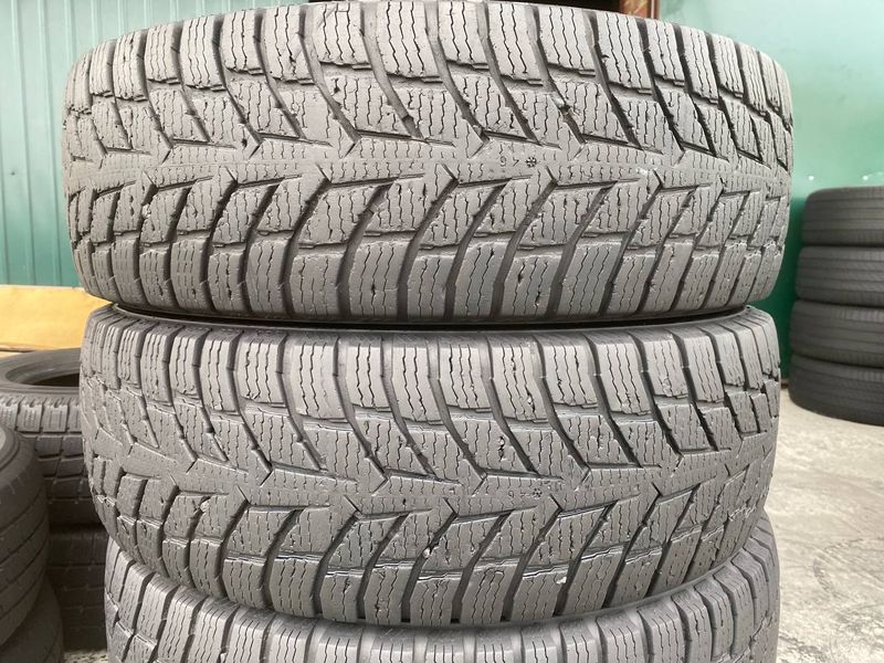 225/75R16C Nokian SnowProof C 01251 фото