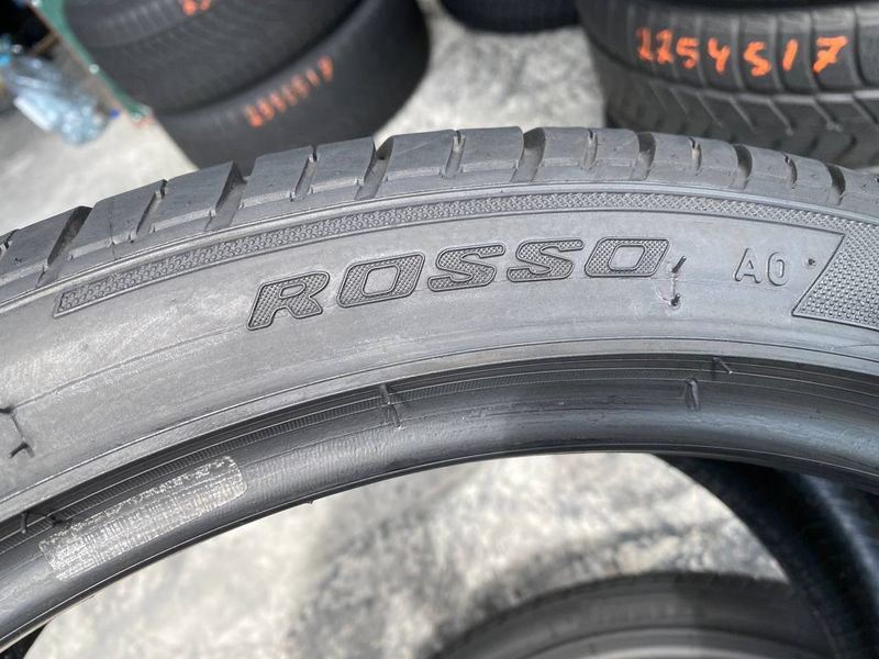 255/35R19 Pirelli Rosso 01524 фото