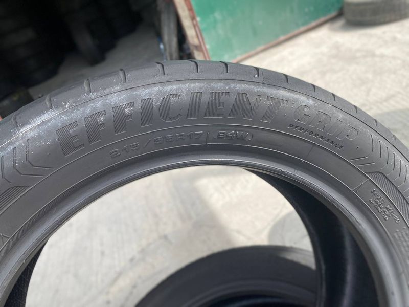 215/55R17 Goodyear Efficient Grip Performance 0979olx фото