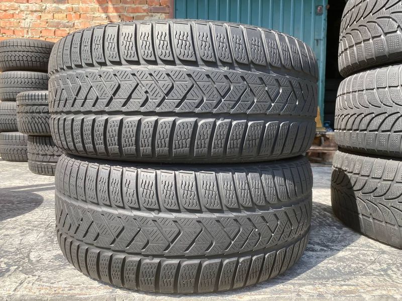 235/35R19 Pirelli Sottozero 3 d0210olx фото