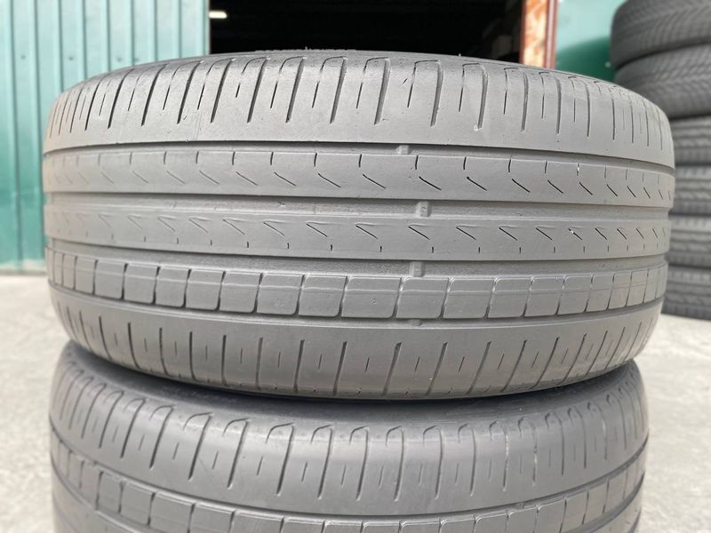 235/40R19 Pirelli Cinturato P7 0932olx фото