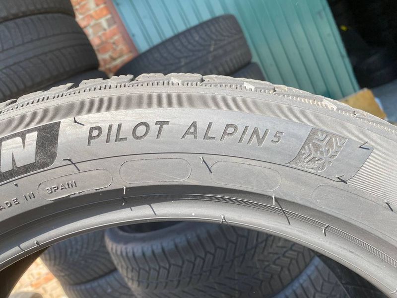 225/50R18 Michelin Pilot Alpin 5 01495olx фото