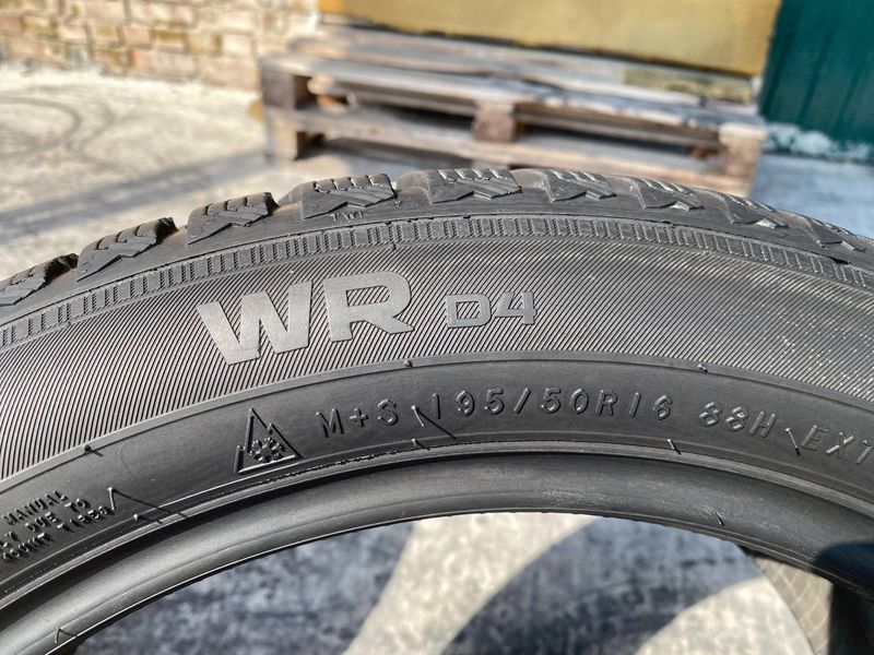 195/50R16 Nokian WR D4 0112 фото